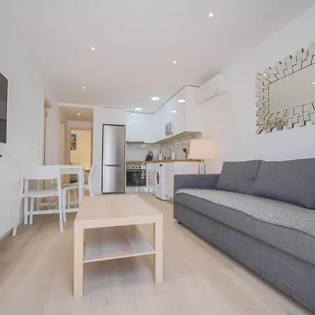 Apartment 1 Rociega 35